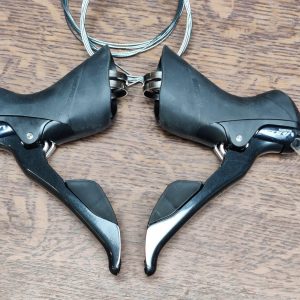 paire Levier Manette Shimano Sora 2×9 vitesses ST-R3000