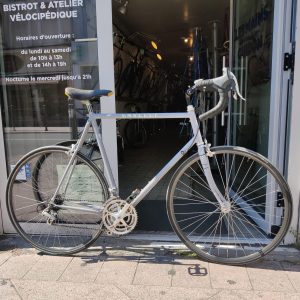 Vélo course Sakae litage Taille 59/60