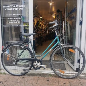 Vélo de ville Hollandais “AMPE” – béquille – éclairage dynamo