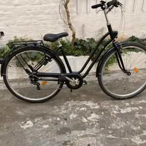 Vélo de ville Elops 200