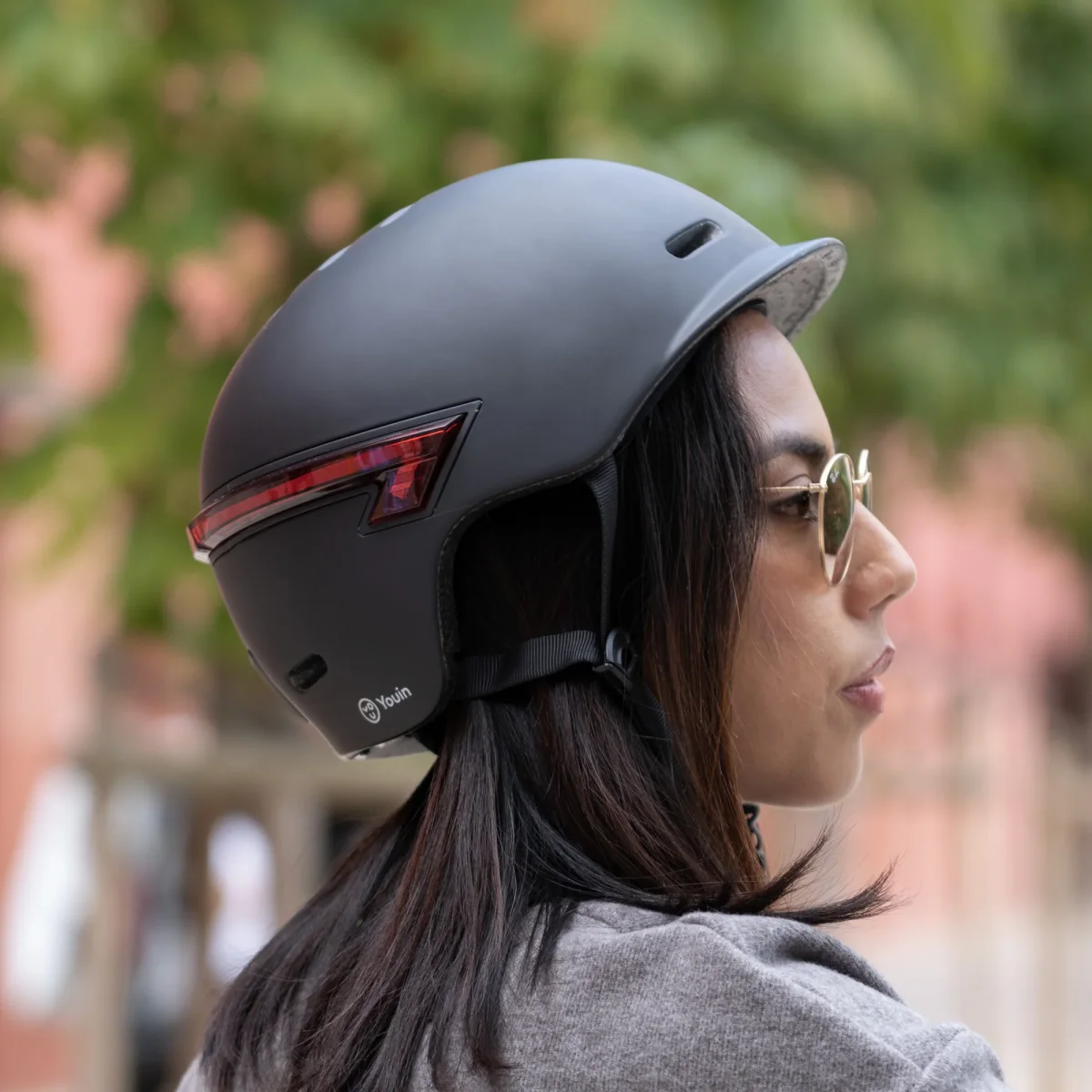 Casco smart Youin con LED intermitentes y mando – Image 6